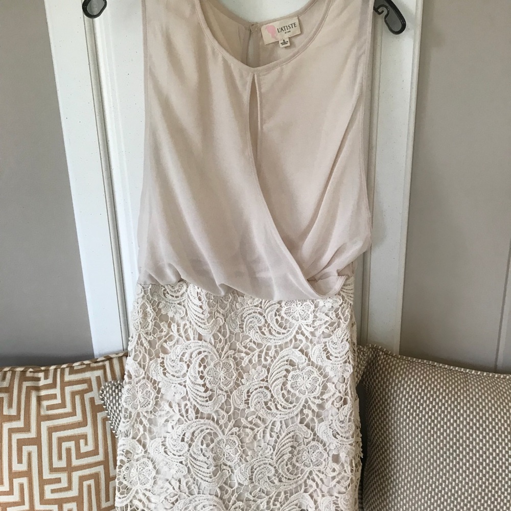 L’Atiste by Amy dress beige neutral dress w lace
